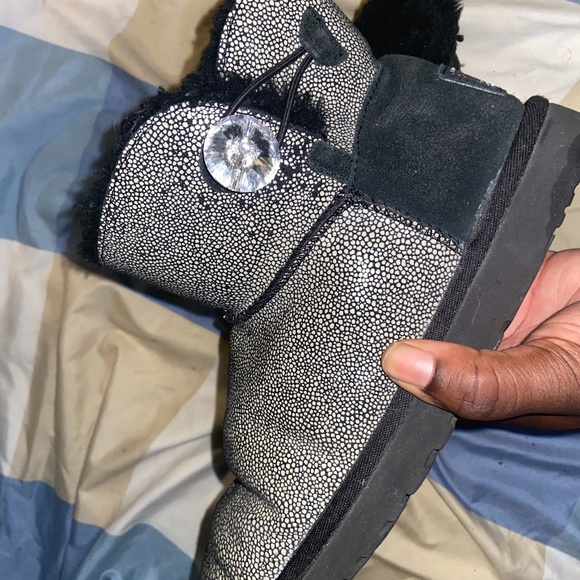 Ugg boots - Picture 1 of 5